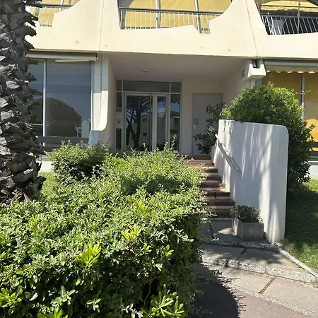 Climatise Avec Piscine Et Parking A Port Camargue - Fr-1-250-162 Apartmán Le Grau-du-Roi